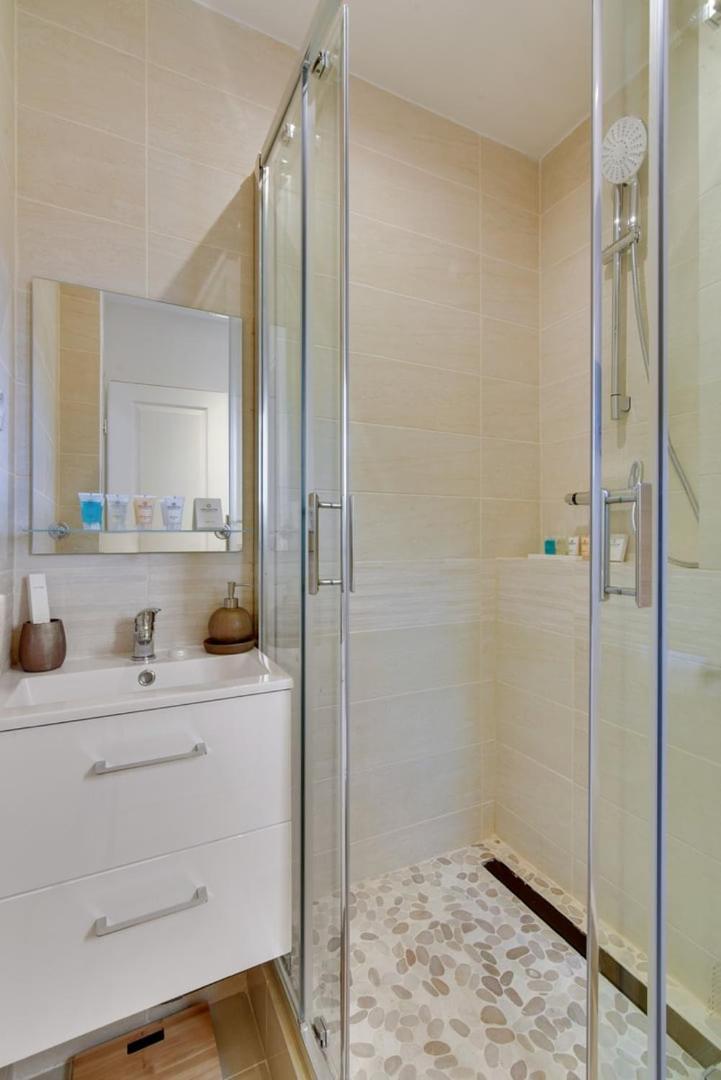 810 Suite Lucky Sam - Superb Apartment บันโยเล่ ภายนอก รูปภาพ