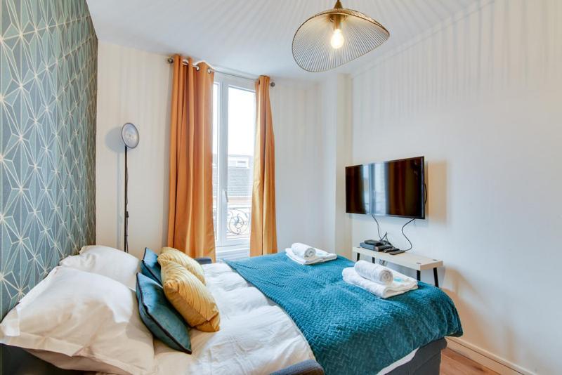 810 Suite Lucky Sam - Superb Apartment บันโยเล่ ภายนอก รูปภาพ